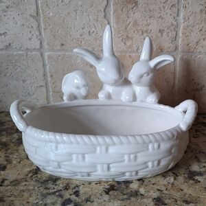 New Easter White Ceramic Bunny Basket 8.5" Widest x 6.25" Highest